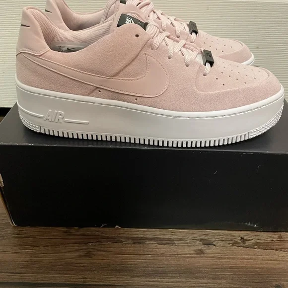 Nike Air Force 1 Sage Low - Picture 4 of 8